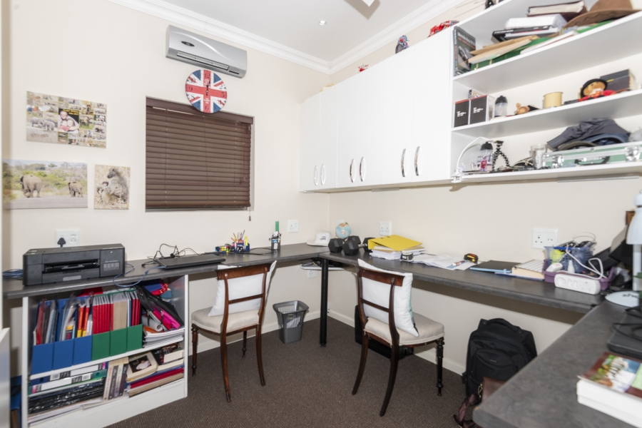 4 Bedroom Property for Sale in Country Club Western Cape